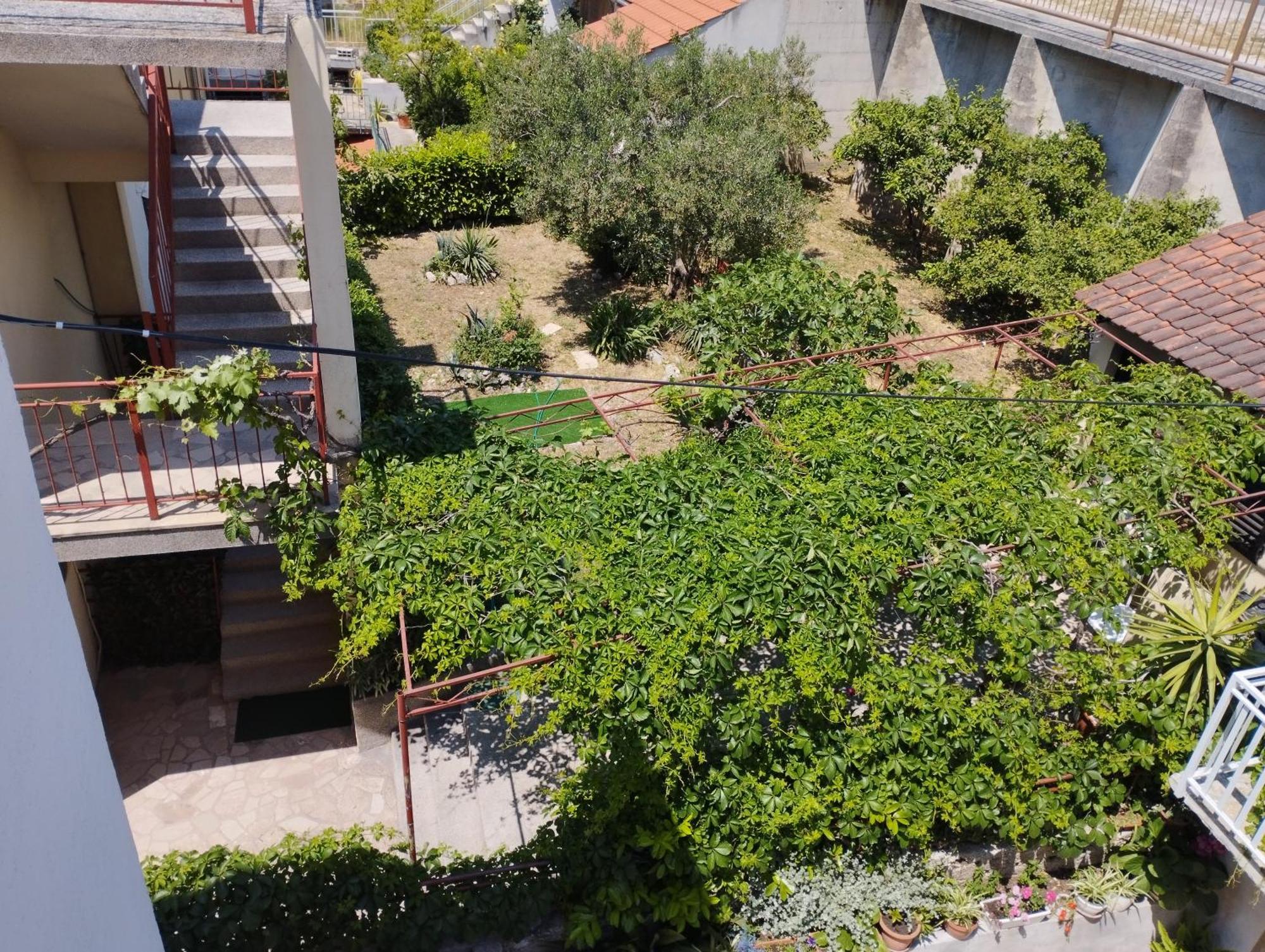 Guest House Gracijana Makarska Exterior foto